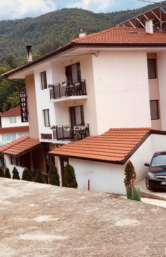Hotel Deyanira Gorno Dryanovo Zewnętrze zdjęcie
